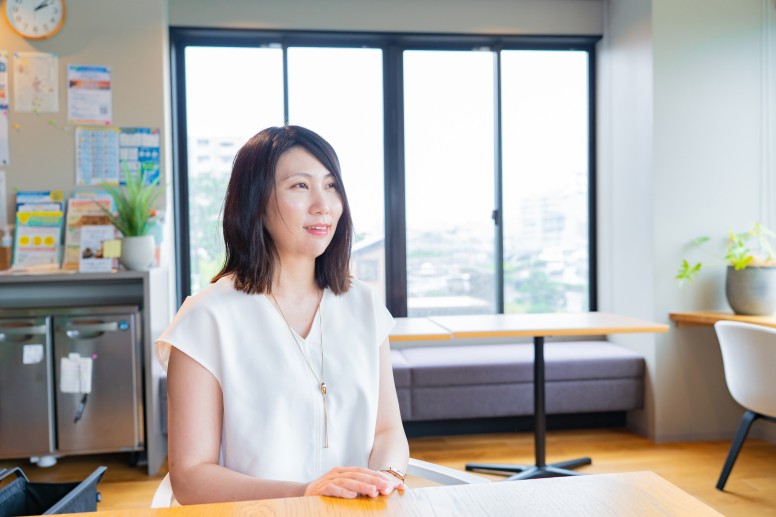 人間科学部 豊島 彩 講師