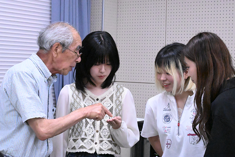 「伝統木工の美と継承」-舟木木工所が島根大学で講演